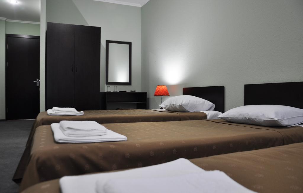 Hotel Shine Palace Tbilisi Bagian luar foto