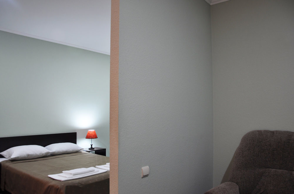 Hotel Shine Palace Tbilisi Bagian luar foto